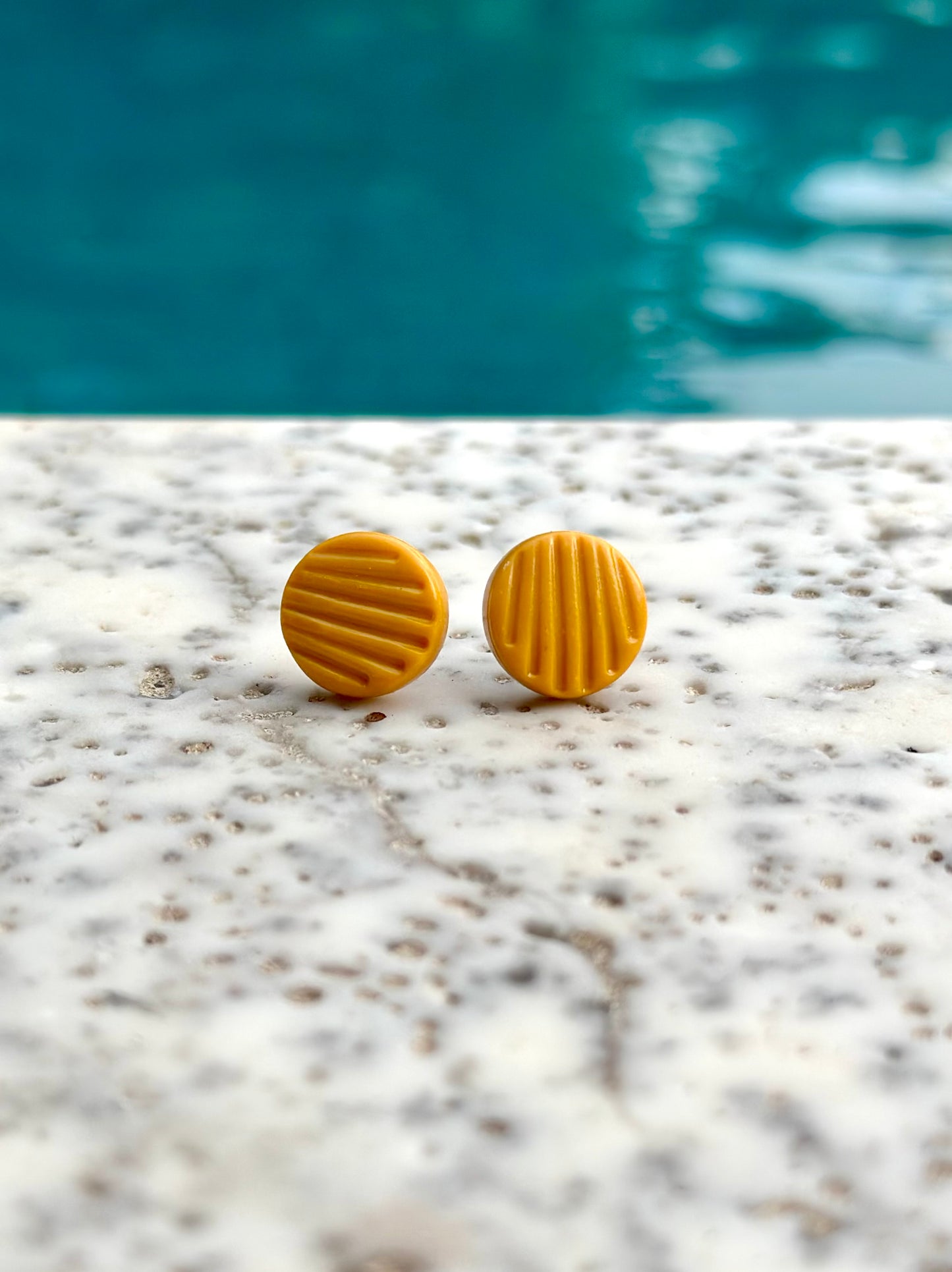 BUTTON STUD EARRINGS